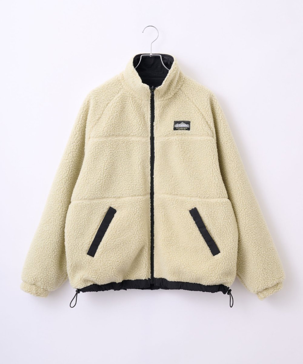 TCCP_store's tweet photo. これ、同じブルゾンです。

ナイロン面なら、スポーティーでシックに。
ひっくり返してボア面なら、ふんわり暖かく

アメリカのエベレスト登山隊の
オフィシャルユニフォームにも採用された本格アウトドアブランド「GERRY」に別注した、
2WAYリバーシブルブルゾン。

あなたはどっちの面で着たい? https://t.co/jf2GTJtJZG