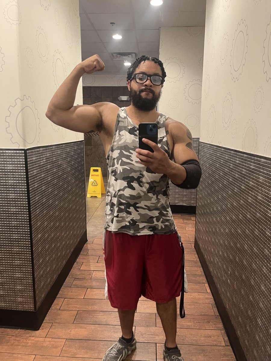 son_rel's tweet photo. Push it to the limit 💪🏽 https://t.co/DdLr70kf1f