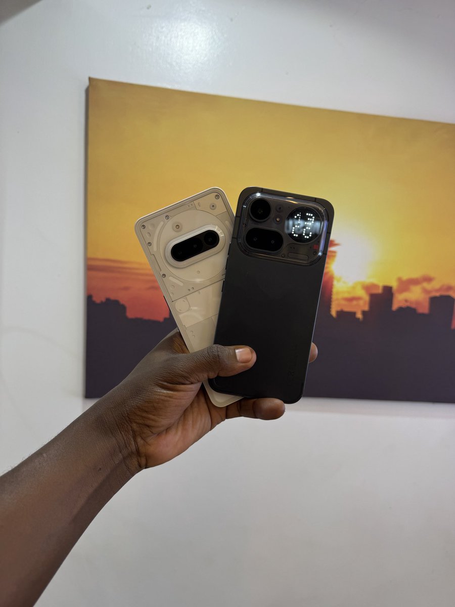 Primeandeka's tweet photo. Leo unataka simu gani? Just give me a call

📲0710576643 https://t.co/GQMpupdNPh