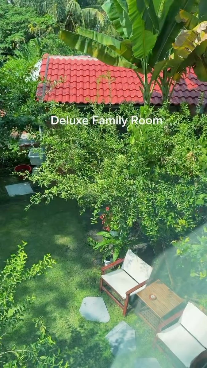 sirawitpetsri's tweet photo. Deluxe Family Room for up to 4 guests, with a private balcony, relaxing bathtub, king and queen beds, kitchenette, and cozy modern interiors. Slow down and enjoy peaceful days by the sea at Shoreline Stay. https://t.co/4H2SO3LGkh