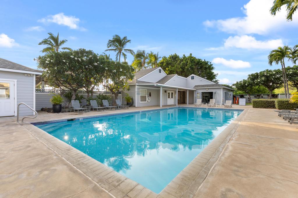 1stIslandRealty's tweet photo. Check out this beautiful condo we just listed at Fairway Terrace in Waikoloa! 
68-3831 Lua Kula St., D108, Waikoloa, HI 96738

2 Bed | 2 Bath | 785 sq ft living space

See the full listing on our website @ https://t.co/v7NpzUmD98
Or call today for an in-person tour of the home https://t.co/f4LztIU1Xo
