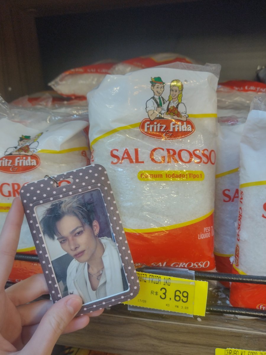 nishimmur's tweet photo. look do niki vai ser sal grosso https://t.co/KgYC168XSz