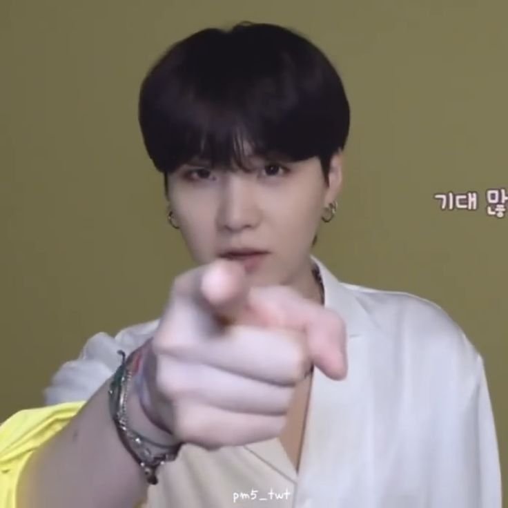 min_yoongi44's tweet photo. ⚠️Esto es Importante a la hora de votar en los MAMA Female:
No voten por las que ya están arriba en el ranking.
Voten por las que están más abajo.
Recuerden que en la 2ª ronda es un "todos contra todos" y las Female también van a competir directamente.
Elegir bien ahora puede marcar la diferencia después.