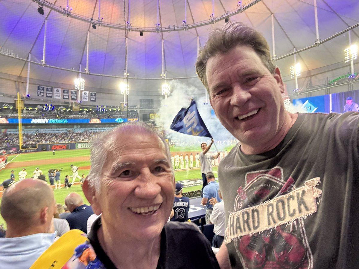 JCLayfield's tweet photo. Enjoying a little playoff baseball. Best day ever https://t.co/vpjw32dz4b