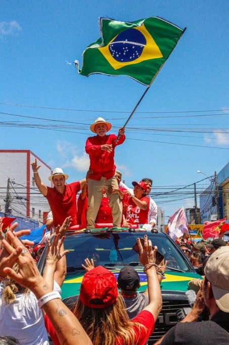 vinicius_gonza's tweet photo. VIVA A DEMOCRACIA! VIVA A SOBERANIA BRASILEIRA!
#SOMOS4MILHOESDESOLDADOSDELULA ⭐️🚩1⃣3⃣ https://t.co/gWV2xaviKY