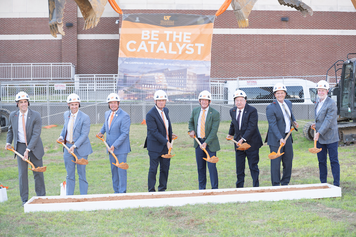 uthsc's tweet photo. The groundbreaking of our new College of Medicine building was an opportunity to speak on the future of the university as well as how far we’ve come. The $350 million building is a record state investment in higher education. 

Read more: https://t.co/3X1jtziFOR

#UTHSC https://t.co/q1h6Iy1XAt