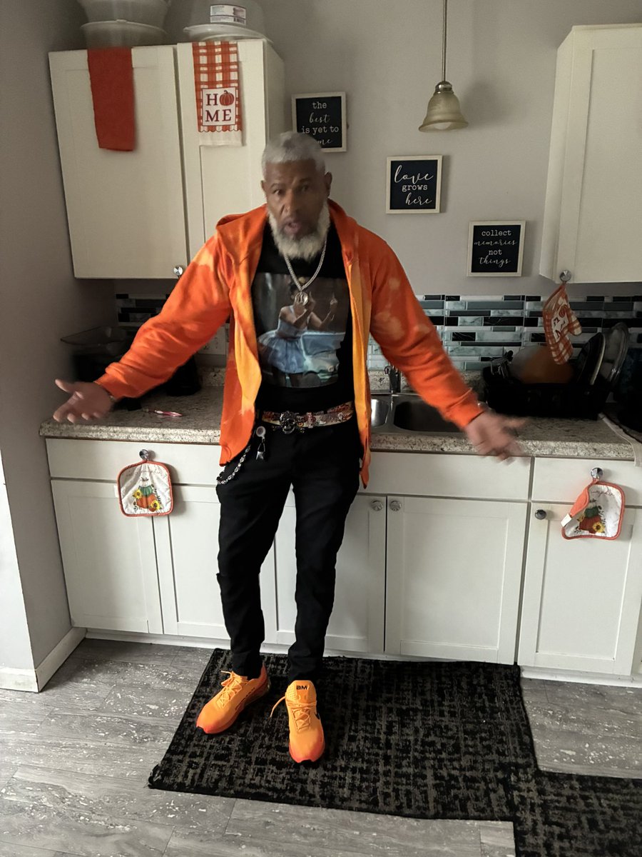 Asydix9's tweet photo. Drip CR -Ghetto Angels https://t.co/XTvoi33g2q via @YouTube https://t.co/fC2rc0W200
