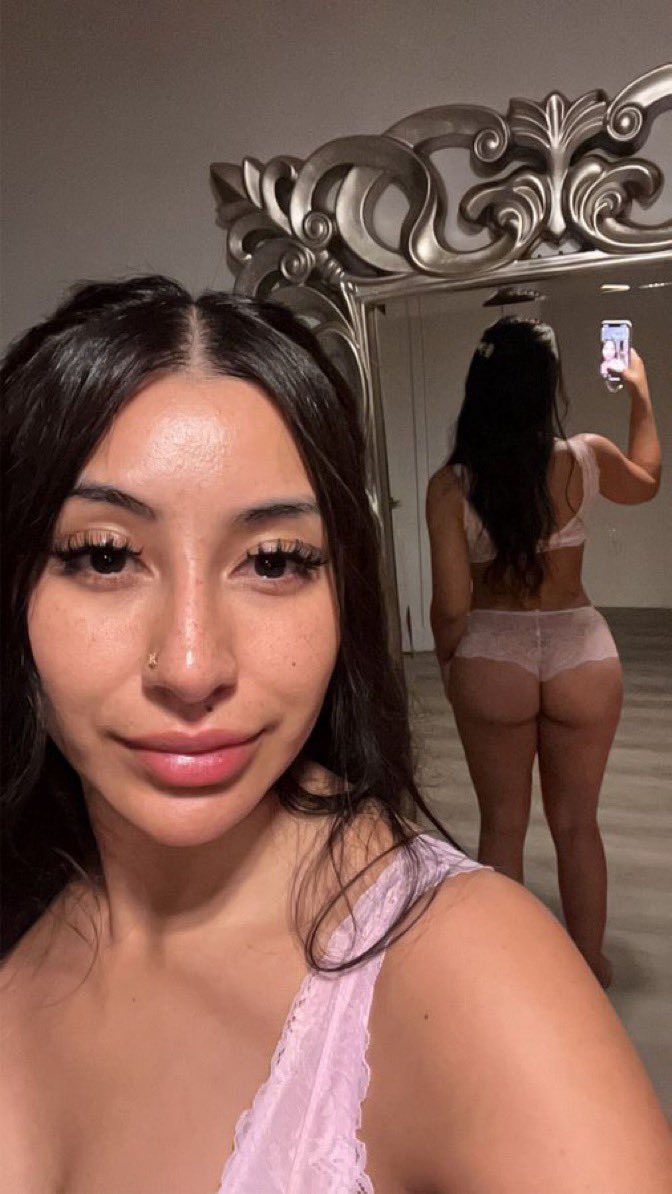 queeenrosee's tweet photo. Hey freaks who’s horny 🥵 I’m mobile 
#iowa #iowafreaks #CedarRapids #Davenport #SiouxCity #Iowacity 
#Waterloo #CouncilBluffs #Ames 
#Dubuque #WestDesMoine https://t.co/CT2zBWF7AK