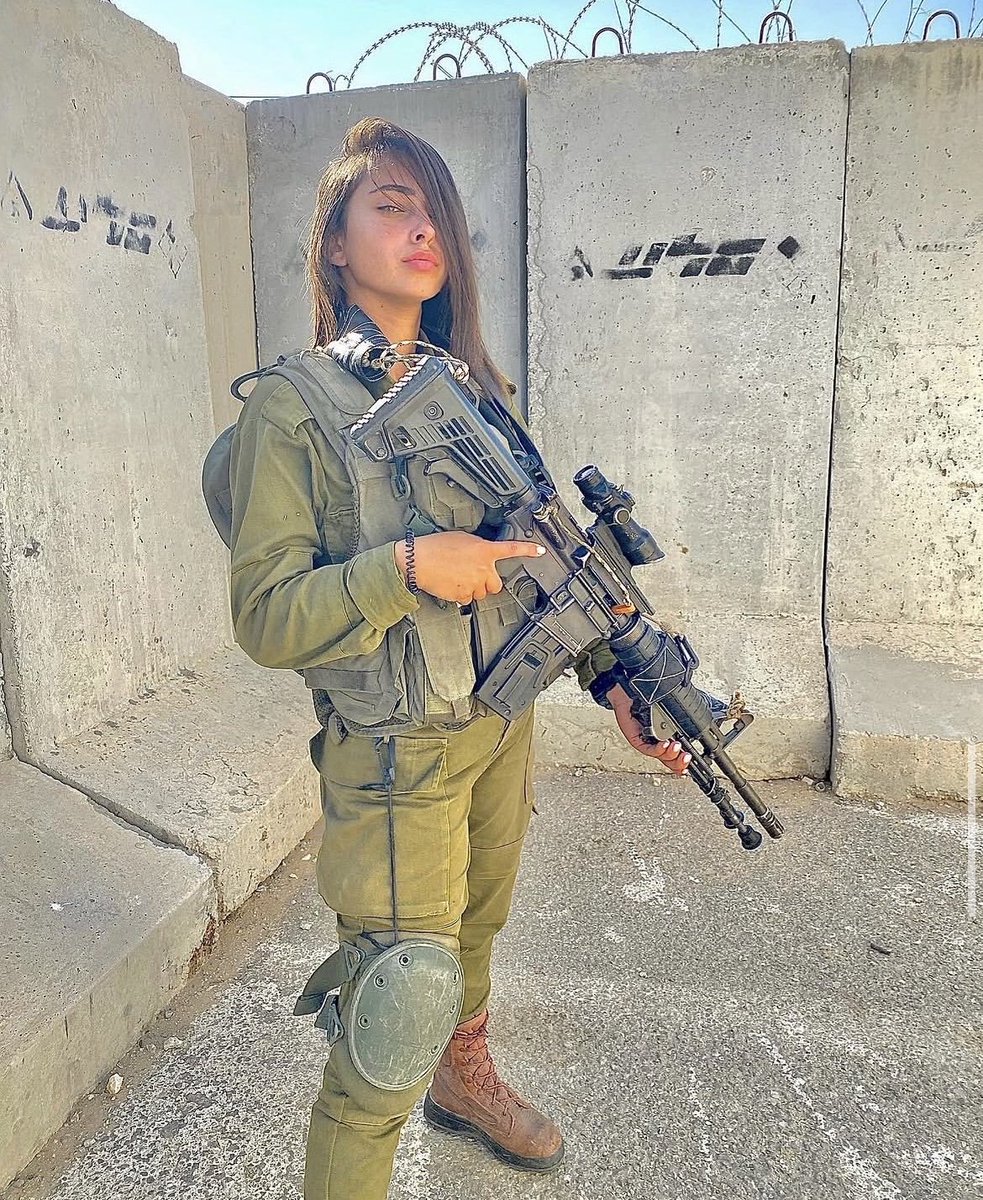 Maya_eden1's tweet photo. A day I’ll always remember. It reminded me how strong our friendships are and how grateful I am for the unwavering support we receive from our friends in the USA. 🇺🇸🤝🇮🇱

#Israel #IDF #StandWithIsrael #Gaza https://t.co/Ewcga5OL1G