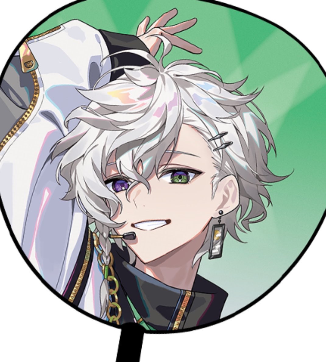 hanateA243's tweet photo. 今回のビジュ、下がり眉ではにかんでて儚げだな~🥹✨️✨️  とか思ってたけどこれソロ曲のあの感じか(こじつけ) https://t.co/6Sr60U1DJt