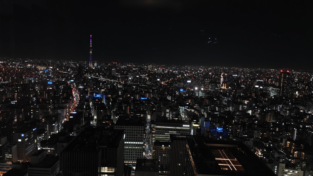 VikasSwarup's tweet photo. Frenetic Tokyo, where neon lights never dim, crowds move at dizzying speed, and every street seems to have a rhythm of its own. A city of glorious contradictions, where ancient traditions and futuristic dreams collide, and the energy is simply infectious. 🇯🇵 https://t.co/NHrtXRKi4R