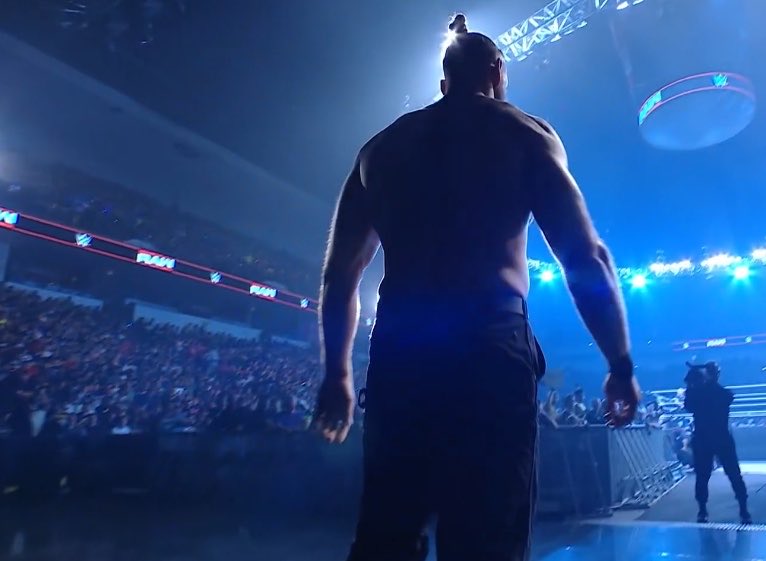 FadeAwayMedia's tweet photo. “He’s the biggest guy on the roster trying to make a name for himself taking on smaller members of the roster” 

“That doesn’t scream monster that screams of insecurity and being a coward” 

- Corey Graves 

#WWERAW https://t.co/g6j1cUiKFj