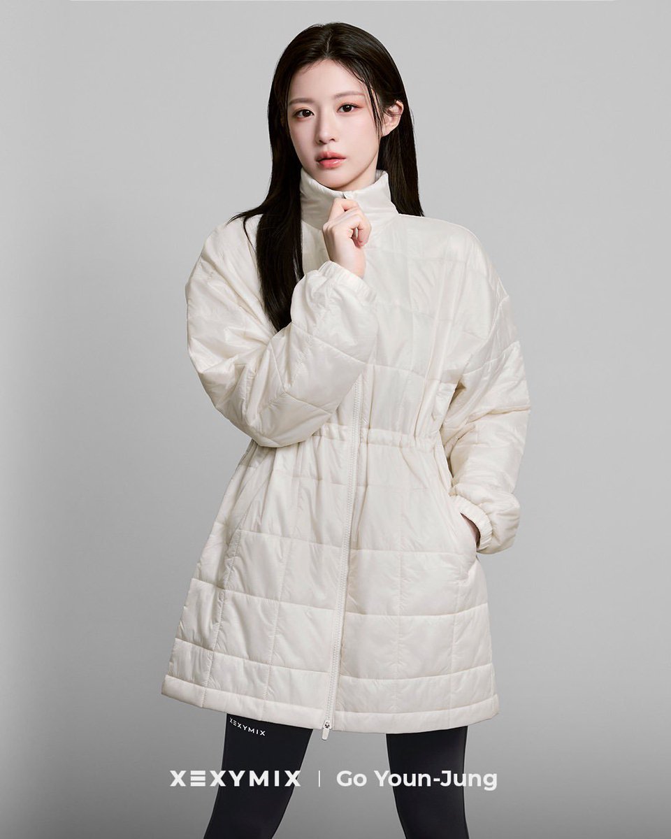 Younzuung's tweet photo. today’s workout look calls for a pair of full-length leggings paired with an ivory long quilted jacket. the contrast of sleek black and soft ivory creates a clean, effortlessly chic look keeping me warm &amp; ready to move. who says staying active in chilly weather can’t be stylish? https://t.co/XZEDo1dlVM
