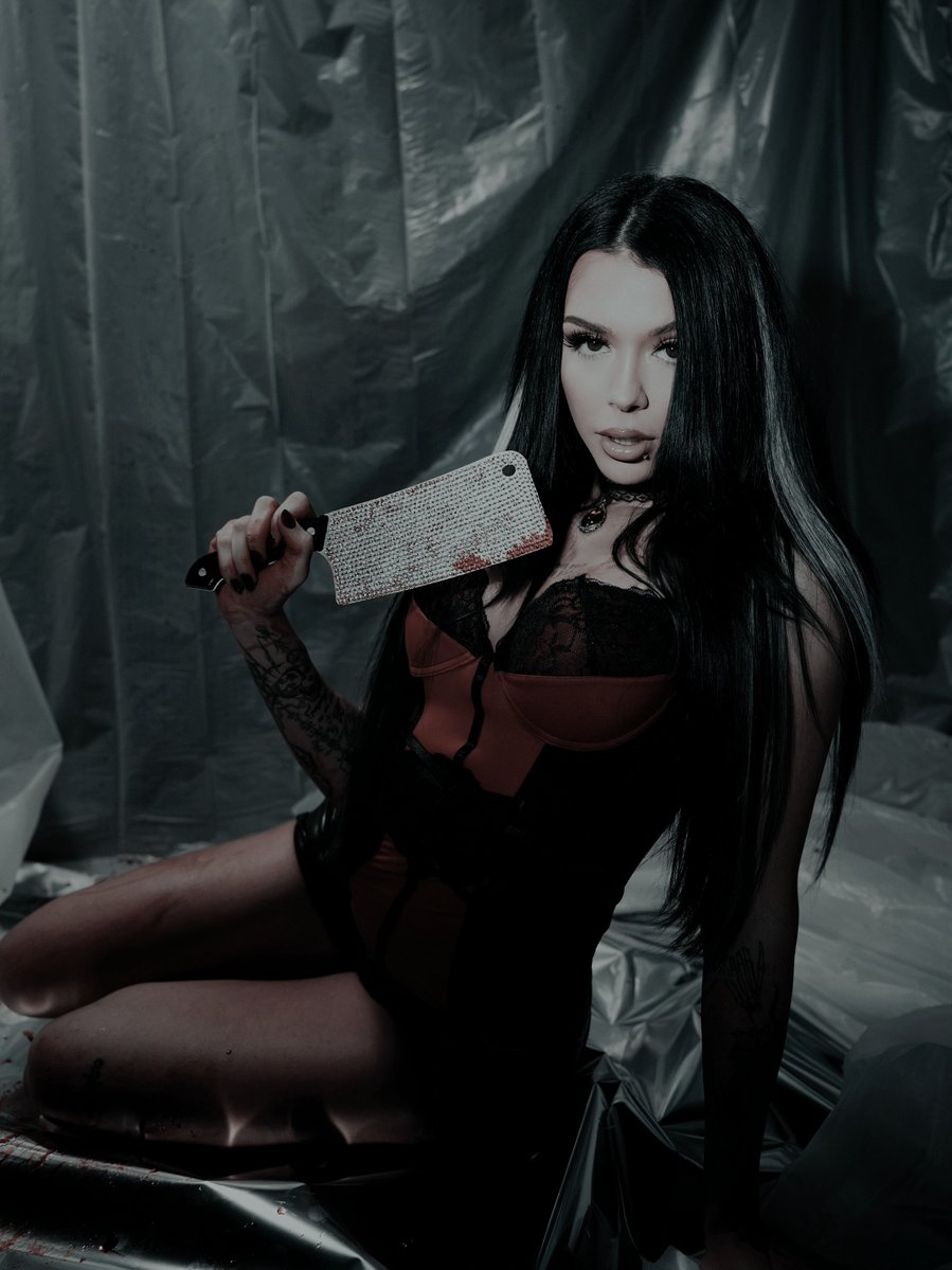 CrimsonAdorned's tweet photo. 𝖄𝖊𝖘𝖙𝖊𝖗𝖉𝖆𝖞, 𝖗𝖆𝖓 𝖎𝖓𝖙𝖔 𝖞𝖔𝖚𝖗 𝖊𝖝, 𝖜𝖆𝖓𝖙𝖘 𝖞𝖔𝖚 𝖇𝖆𝖈𝖐, 𝖘𝖔 𝕴 𝖇𝖗𝖔𝖐𝖊 𝖍𝖊𝖗 𝖓𝖊𝖈𝖐

𝕯𝖚𝖒𝖇 𝖇𝖎𝖙𝖈𝖍 𝖙𝖗𝖎𝖊𝖉 𝖙𝖔 𝖌𝖊𝖙 𝖎𝖓 𝖞𝖔𝖚𝖗 𝖇𝖊𝖉, 𝖙𝖍𝖗𝖊𝖜 𝖙𝖍𝖊 𝖗𝖔𝖕𝖊 𝖗𝖎𝖌𝖍𝖙 𝖆𝖗𝖔𝖚𝖓𝖉 𝖍𝖊𝖗 𝖍𝖊𝖆𝖉 https://t.co/Ej2m1xzGtq