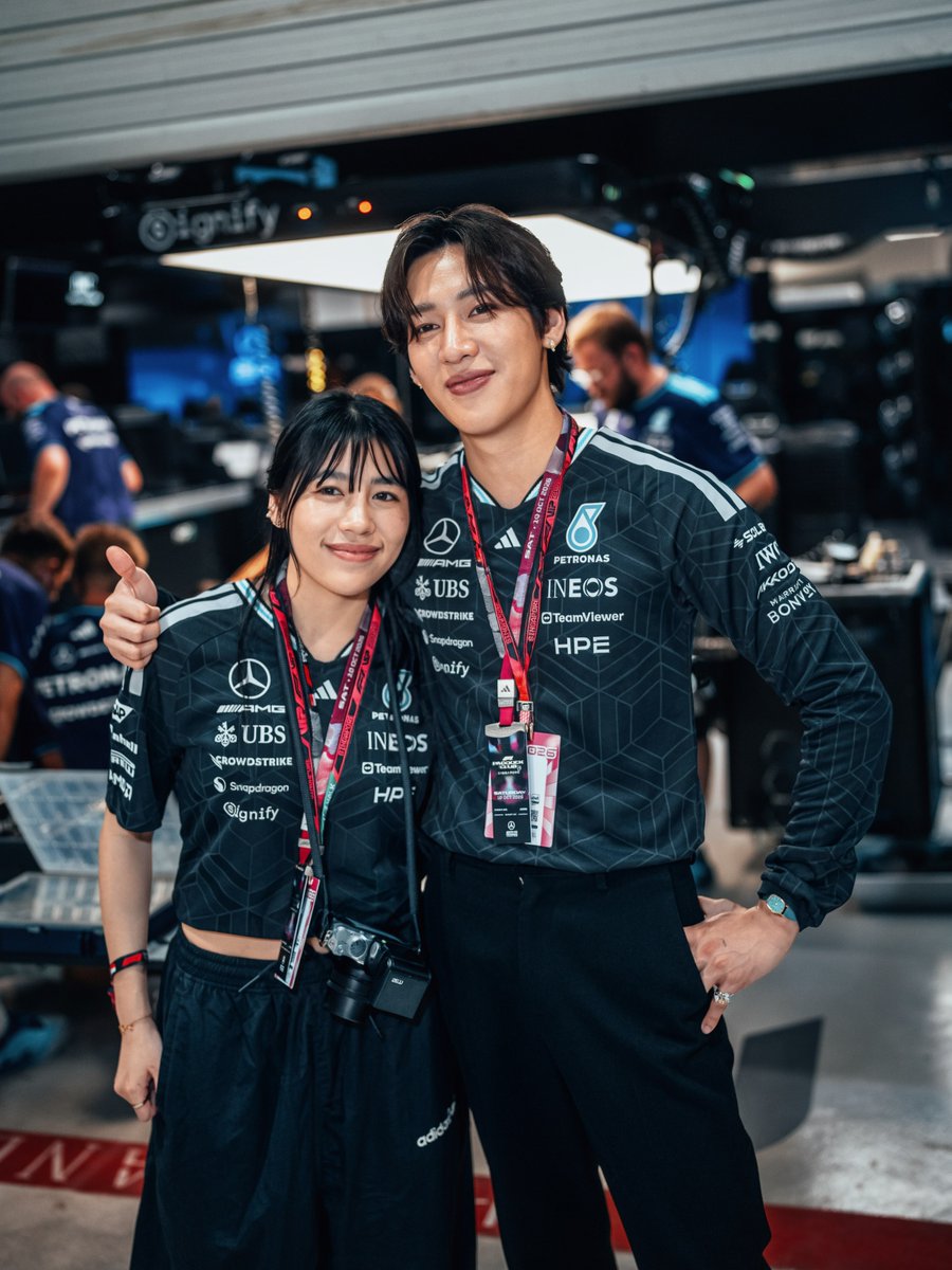 nsblossoms tweet picture