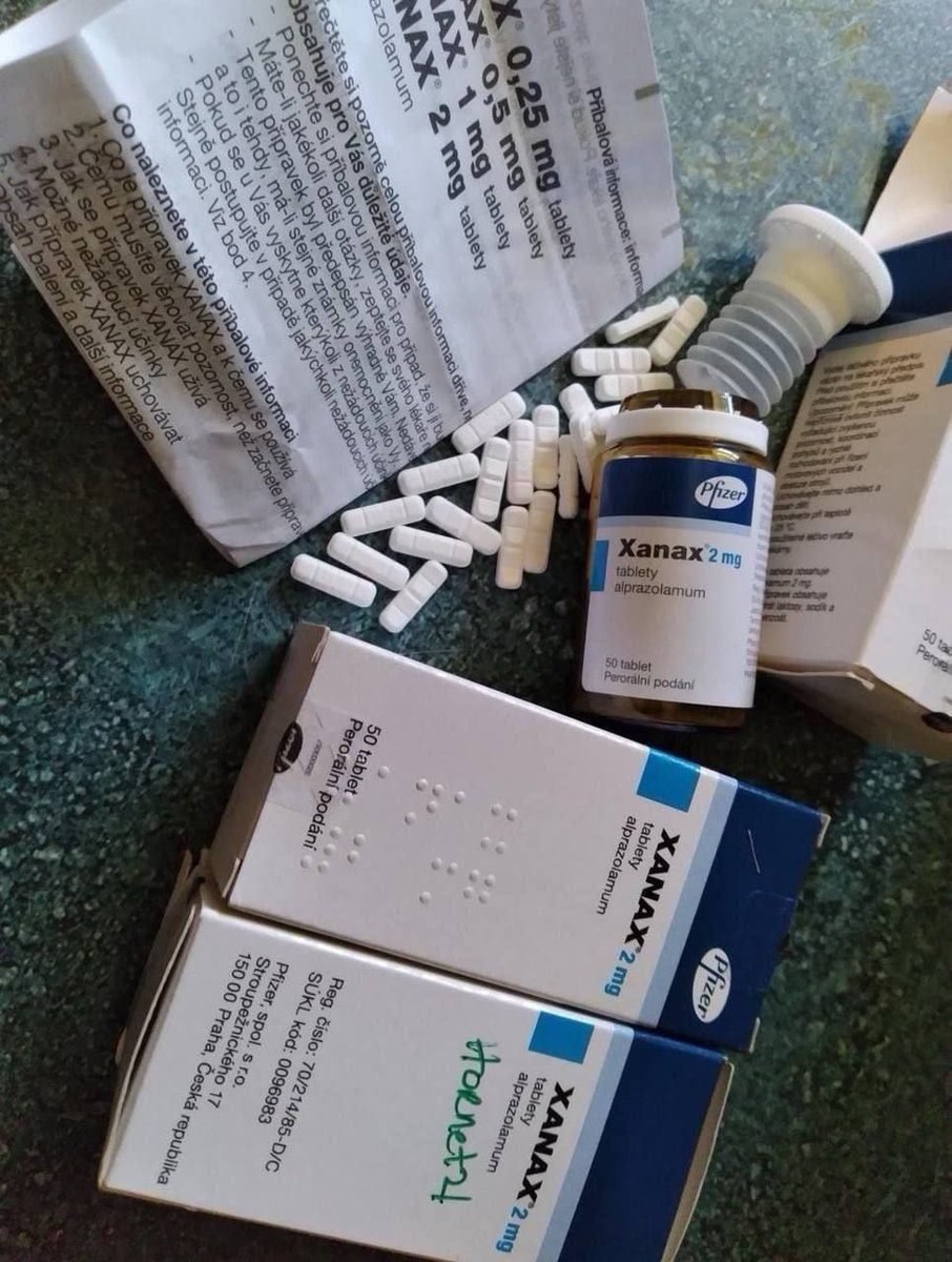 nemilyre's tweet photo. Xanax💊 https://t.co/NkYolUSuVE