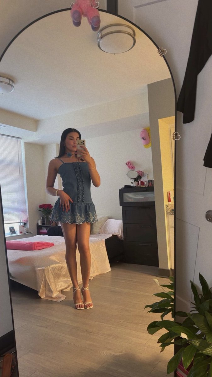 Esliipink's tweet photo. ✨🩷✨ I love my sexy dress 
#dctrans #dmvtrans #trans #ts #dmvts ✨🩷✨ https://t.co/yL85NJ2QXu