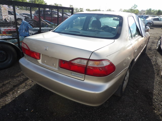 Paylessautophx's tweet photo. Lot #120 is calling! This classic Honda Accord is reliable, efficient, and ready for new adventures. Daily driver or project car—don’t miss your chance to bid and drive it home! #HondaAccord #AutoAuction #BidToWin #PaylessAutoAuction #CarDeals #PhoenixCars https://t.co/FBQ1Rt1AwJ