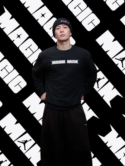 WangLandiaMX's tweet photo. 🖤 JACKSON WANG × JORDAN BRAND

MAGICMAN 2 meets iconic style. Music, fashion and creativity! 🔥

📸 Jordan Brand Official Weibo

#JacksonWang #MAGICMAN2 #WangLandiaMX https://t.co/4BRjO9YBH7