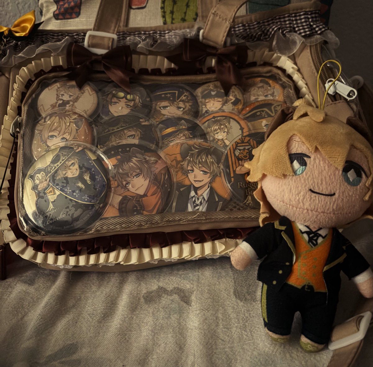 RuggieNui's tweet photo. Ruggie-chan itabag~ https://t.co/4knH7KUT9K