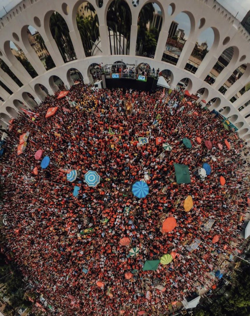 eurenesilva's tweet photo. Foi aqui que pediram foto como foi o ato do samba hoje na Lapa????? 

LULA 13 ⭐️❤️

@leandrovieirarj @DriadeAguiar vocês deram aulas demaissss!!!! https://t.co/hU4U5mRBwT