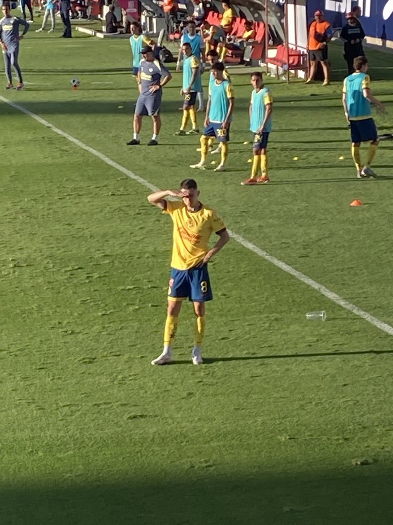 _AndreCA7's tweet photo. Jamás le había agarrado tanto cariño a un jugador como a Fidalgo. 

Lo que disfruté verlo cada fin de semana y afortunadamente lo pude ver en vivo.

Eternamente será mi jugador favorito. https://t.co/1DtcrBOjpj