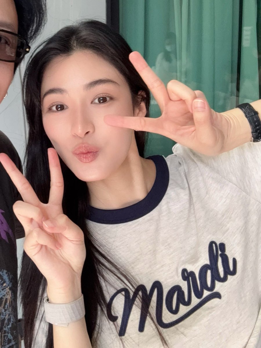 Pas_Kkkyo's tweet photo. อะไรแบบนี้ มองแล้วรุ้สึกหล่อ ตี๋ สะอาดสะอ้าน มองเพลินเลยล่ะ 🫠 https://t.co/I1ZuHIq9BX
