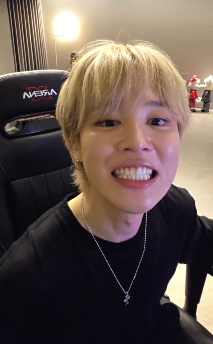 everythinjoon tweet picture