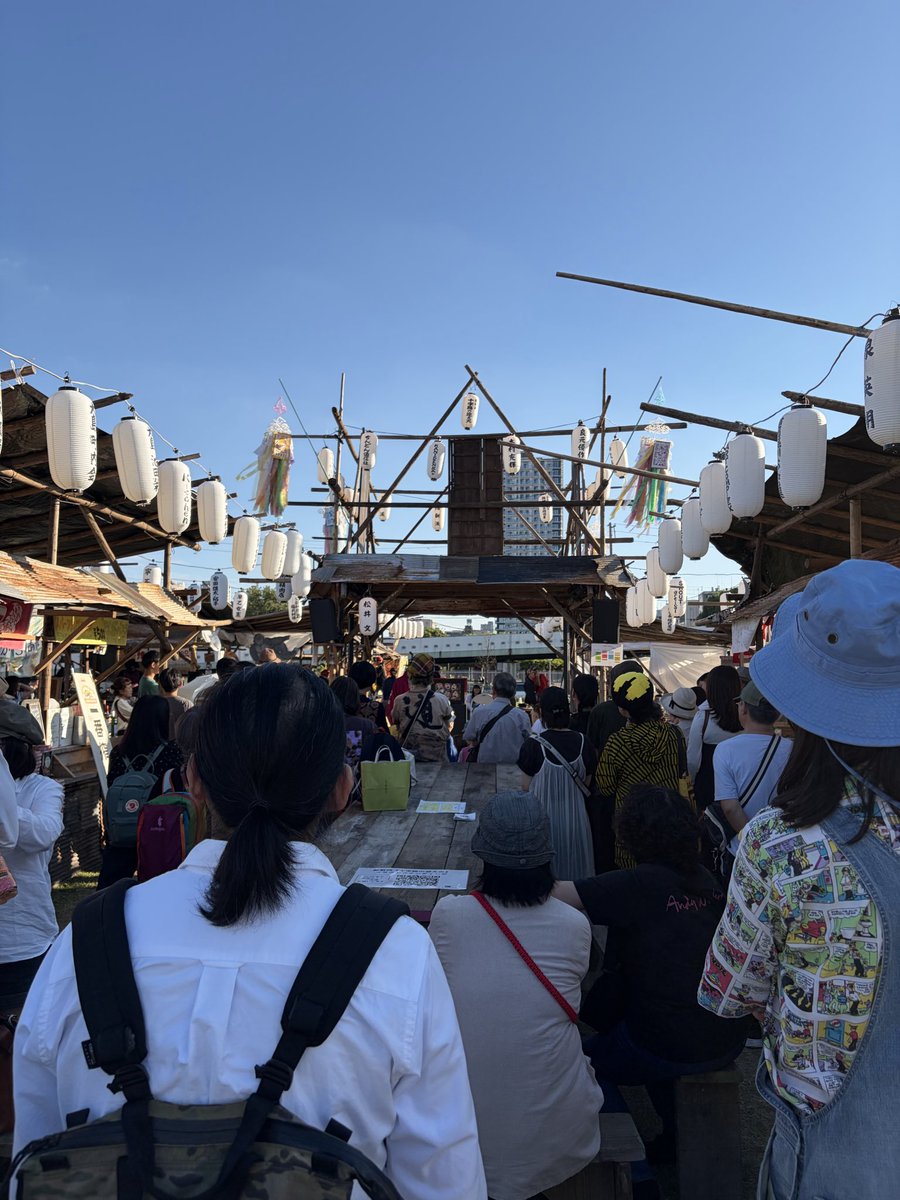 sutekifactory's tweet photo. いつか、東紀州で、こういうのやりたいのよ。
もっとこじんまりしてて良いから。

始神さくら広場とかいけるんじゃない？

もっとこじんまりと、うちの庭でまずやってみるか、かな。 https://t.co/DSSNfie0bJ