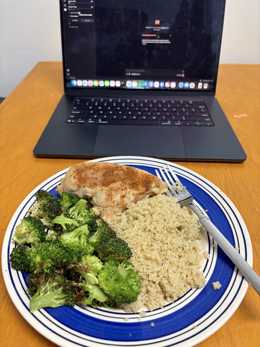JackPickus's tweet photo. Dinner and an empty Claude code window. My favorite part of building is right before the first prompt https://t.co/ANmUBwm29m