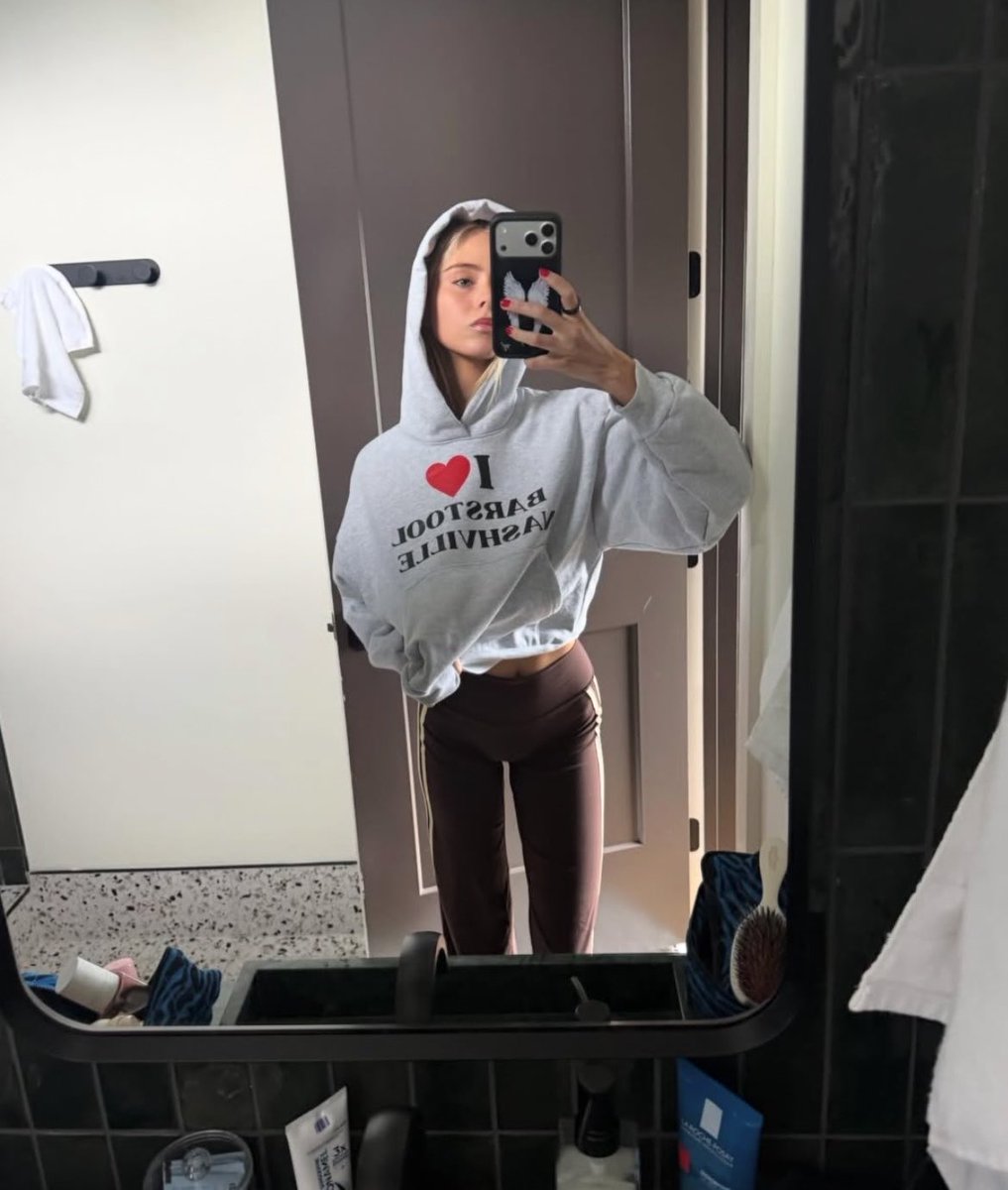 aerenid's tweet photo. mis favoritas https://t.co/WMKS8ji0Ng