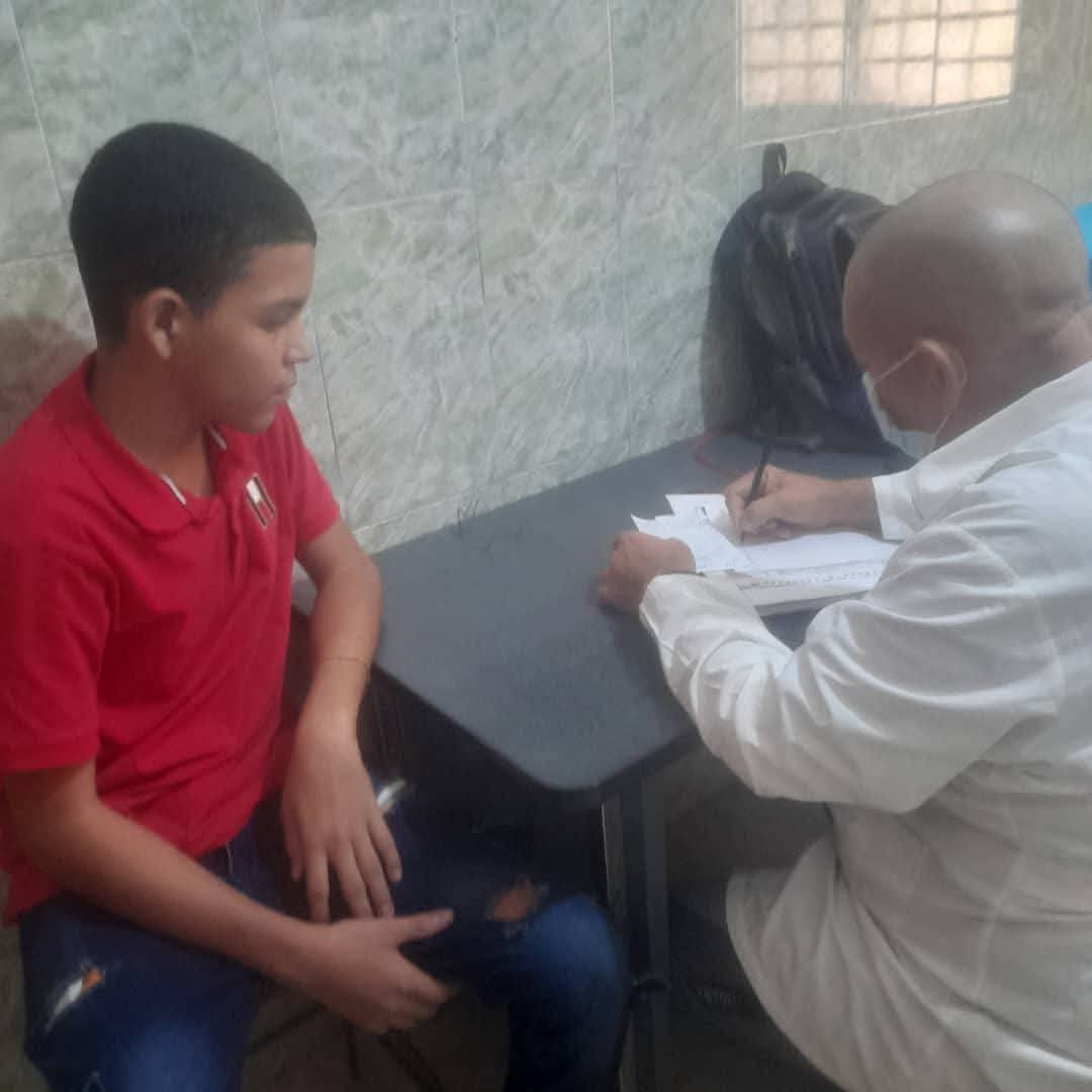 AlibethPelegrin's tweet photo. ¡Haciendo una obra maravillosa con el corazón!  Desde el CDI Tamare (Zulia), la Brigada Médica Cubana ratifica su compromiso diario brindando atención con excelencia, amor, humanismo y profesionalismo al hermano pueblo venezolano. 🇨🇺❤️
​#CubaCoopera #CubaPorLaVida https://t.co/XMVbdmoHN9