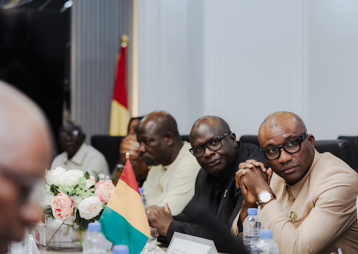 assembleeguinee's tweet photo. 𝐀𝐬𝐬𝐞𝐦𝐛𝐥𝐞́𝐞 𝐧𝐚𝐭𝐢𝐨𝐧𝐚𝐥𝐞 : 𝐥𝐚 𝐂𝐨𝐦𝐦𝐢𝐬𝐬𝐢𝐨𝐧 𝐂𝐨𝐦𝐦𝐞𝐫𝐜𝐞, 𝐇𝐨̂𝐭𝐞𝐥𝐥𝐞𝐫𝐢𝐞, 𝐓𝐨𝐮𝐫𝐢𝐬𝐦𝐞 𝐞𝐭 𝐀𝐫𝐭𝐢𝐬𝐚𝐧𝐚𝐭 𝐚̀ 𝐥’𝐞́𝐜𝐨𝐮𝐭𝐞 𝐝𝐞𝐬 𝐚𝐜𝐭𝐞𝐮𝐫𝐬 𝐞́𝐜𝐨𝐧𝐨𝐦𝐢𝐪𝐮𝐞𝐬

Lire l’article complet 

https://t.co/sQCM0te3tX

#AN #AlloAN https://t.co/pO0j6KZe1r