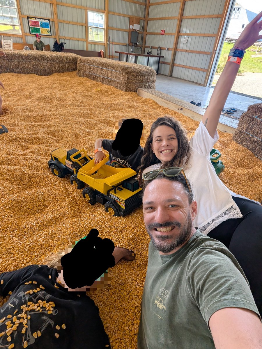 ffumarola's tweet photo. @atShruti Just learned about them this summer.. we're definitely fans! https://t.co/hS2jN6WYk8