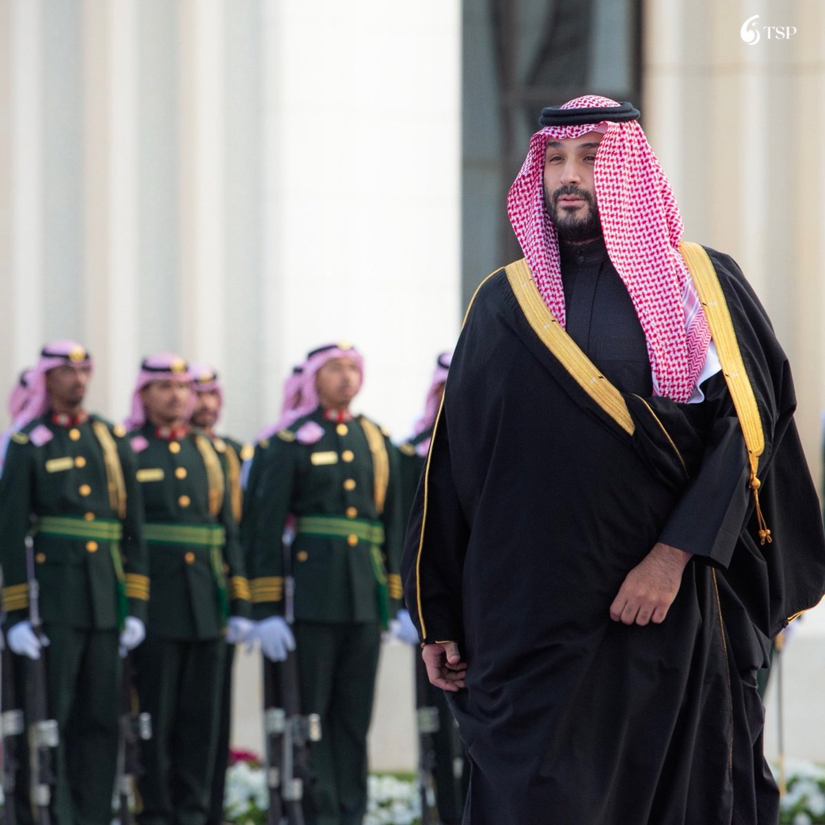 TheSaudi_post's tweet photo. صحيفة "هآرتس" الإسرائيلية:

رفض ولي العهد السعودي الأمير محمد بن سلمان مساعي رئيس الوزراء الإسرائيلي "بنيامين نتنياهو" عبر وساطة أمريكية للحصول على موافقة السعودية على مشاركة إسرائيل في العمليات العسكرية ضد ميليشيا الحوثي في اليمن https://t.co/FIgwbmEVH8