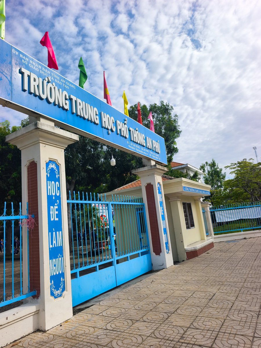 Phan2Qucvu's tweet photo. Có ai gần đây kh ib nhe, tìm nữ https://t.co/XSs6p30j2h