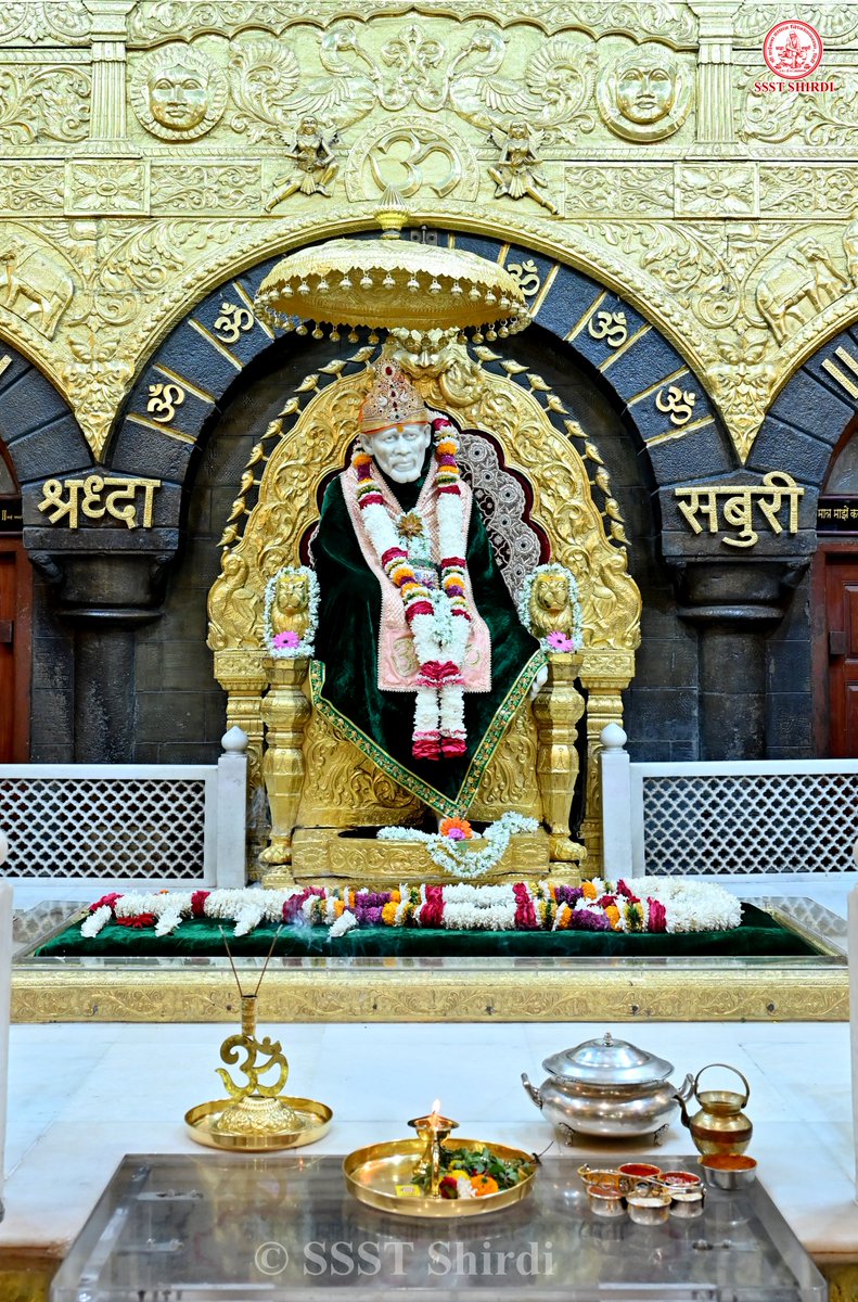SSSTShirdi's tweet photo. *!! ॐ साई राम !!*
*श्री साईबाबा संस्थान विश्वस्त व्यवस्था,शिर्डी*
*!! ॐ Sai Ram !!*
*Shri Saibaba Sansthan Trust, Shirdi*
≈≈≈≈≈≈≈≈≈≈≈≈≈≈≈≈≈ 
*आरती :- शिर्डी माझे पंढरपुर*
*मंगळवार १३ ऑक्टोबर २०२६*              *Aarti :-Shirdi majhe Pandharpur*
*Tuesday 13 October 2026*