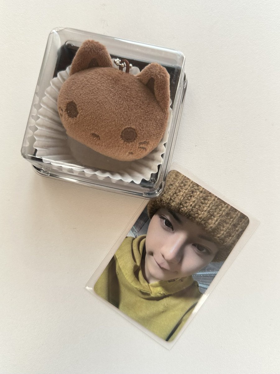 _jenrens's tweet photo. will cocoball ohyul pc be like this because this is my cutest pc already... dubai choco ohyul😋 https://t.co/Zrg98n9lqg