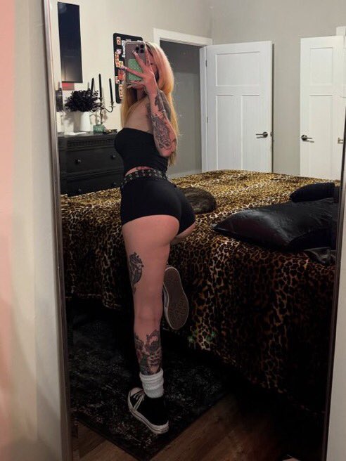 AltGirlFantsyy's tweet photo. https://t.co/xH4SseW57K