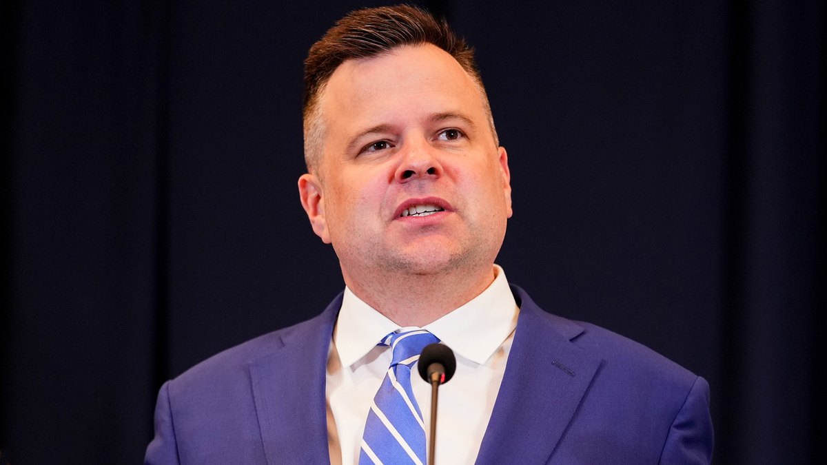 LCRealGroup's tweet photo. Credit Score Shake-Up Could Help Millions Buy a Home—but Lenders Say There’s a Hidden Risk dlvr.​it/TVtk5F #RealEstateNews #BillPulte #Credit #CreditBureaus #CreditScores https://t.co/XSs9Dl8MRv