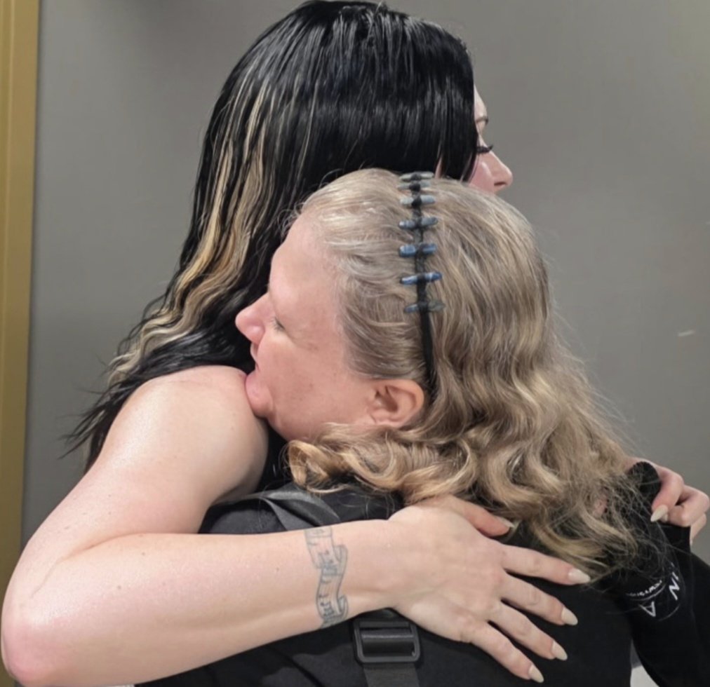 ElectricCross27's tweet photo. Being in the direct presence of Courtney LaPlante was one of my most special ideas of heaven 💖 With the recent close of Spiritbox's Tsunami Sea UK & EU Tour, I'm bittersweetly reminded it's only about a month shy of 1 yr since Courtney had me brought backstage to meet her on part 2 of their TS North American Tour, after I also saw part 1 earlier last yr, & I miss her so very much! It's also bittersweet that they only have 4 shows left this yr &, fingers crossed, she'll also get to make another Grammy appearance in early Feb. for "End of You"! I'm so very thankful though that I also have the special memory of getting 100 people in the pit to hold signs during the song TS while they supported Ev this Summer! And, I keep hoping they'll announce a US tour soon for early next yr that I can attend! But for today, I wish a very happy Canadian Thanksgiving, @corklezlaplante & Mike, if you celebrate! I love you beyond words, always & forever 💝
