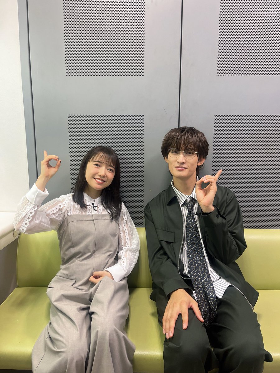 koitoki_tbs's tweet photo. ＼ついに！今夜10時、初回放送🏫💓／
⚡️ #恋とき ジャック中⚡️

「#ラヴィット!」ありがとうございました🐰
なんと2人とも朝からビリビリ⚡️⚡️

続いては【#ひるおび】です🌿 ܸ

#上白石萌音 #向井康二
🏹♡ いろはの恋は時代をかける ♡🏹 https://t.co/F51HNhvUAi