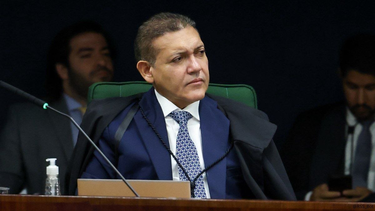 JadsonBastos's tweet photo. 🚨 Nunes Marques libera vídeos da campanha de Flávio sobre envolvimento de Lula e Lulinha com Moraes e INSS. https://t.co/SPz727JiEe