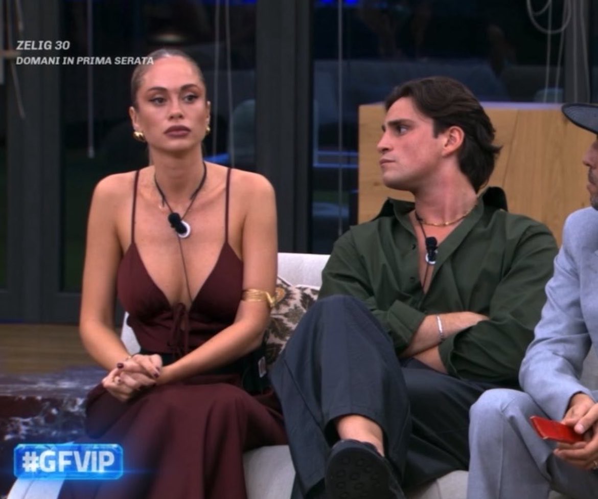 Martiii2510's tweet photo. Non c’è bisogno di scrivere nulla, le immagini parlano👀 #gfvip #varsello https://t.co/Y4mOiCqwDf