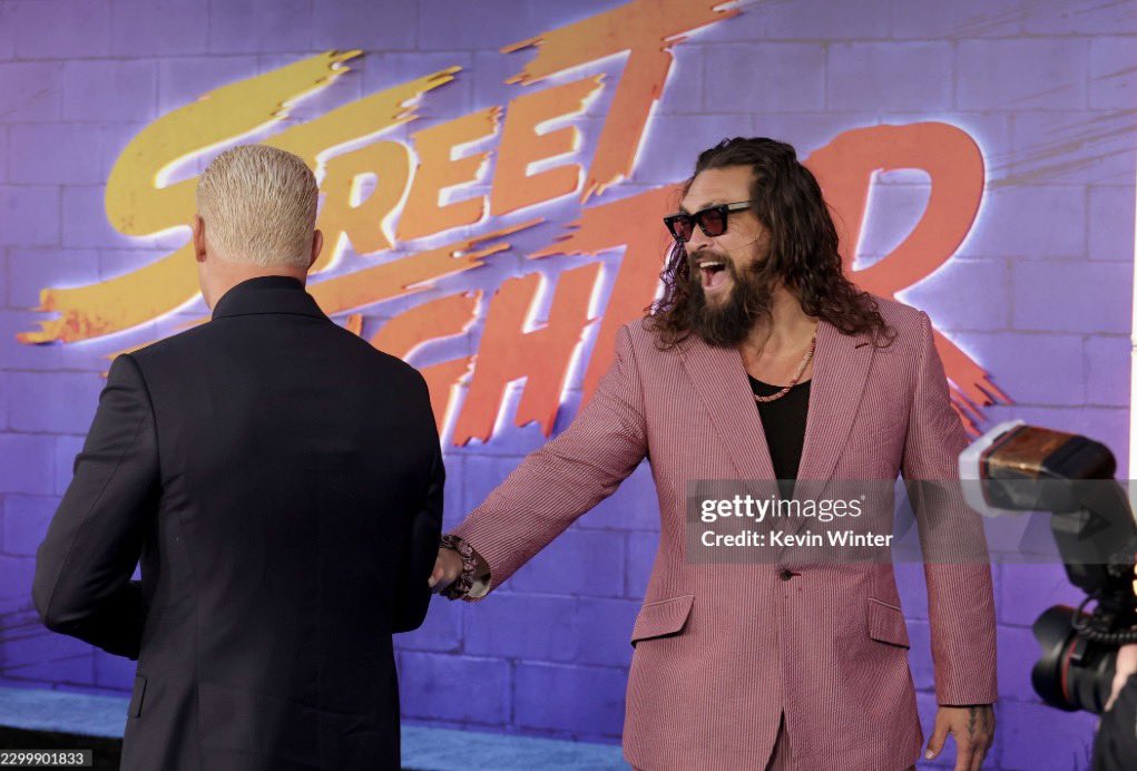 CodyPunk's tweet photo. Cody Rhodes and Jason Mamoa share a moment on the blue carpet for the premiere of @StreetFighter
Guile & Blanka πͺπ»π₯
#Streetfighter #CodyRhodes #JasonMamoa #GuileInTheWild https://t.co/5N9LSiosvB