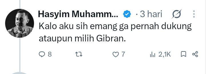 OziqueCJ's tweet photo. @Pacul__Ghoank @arifbalikpapan1 @hasyimmah Dia pikir memunggungi G sambil berhadapan dgn lawannya adalah definisi ga mendukung 😆
Si manusia paling objektif itu mmg rada aneh 😄 https://t.co/T7UeFygYKe