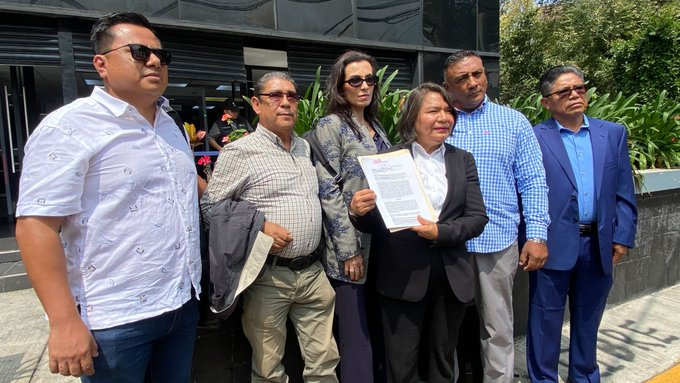 monicagarzag's tweet photo. Salomón Jara, gobernador de Oaxaca, fue denunciado ante la FGR por su presunta responsabilidad en los delitos de delincuencia organizada, secuestro, operaciones con recursos de procedencia ilícita, ejercicio ilícito del servicio público, homicidio, despojo, extorsión, acopio o tráfico de armas, robo de hidrocarburos, usurpación de funciones públicas, peculado y desvío de recursos públicos.