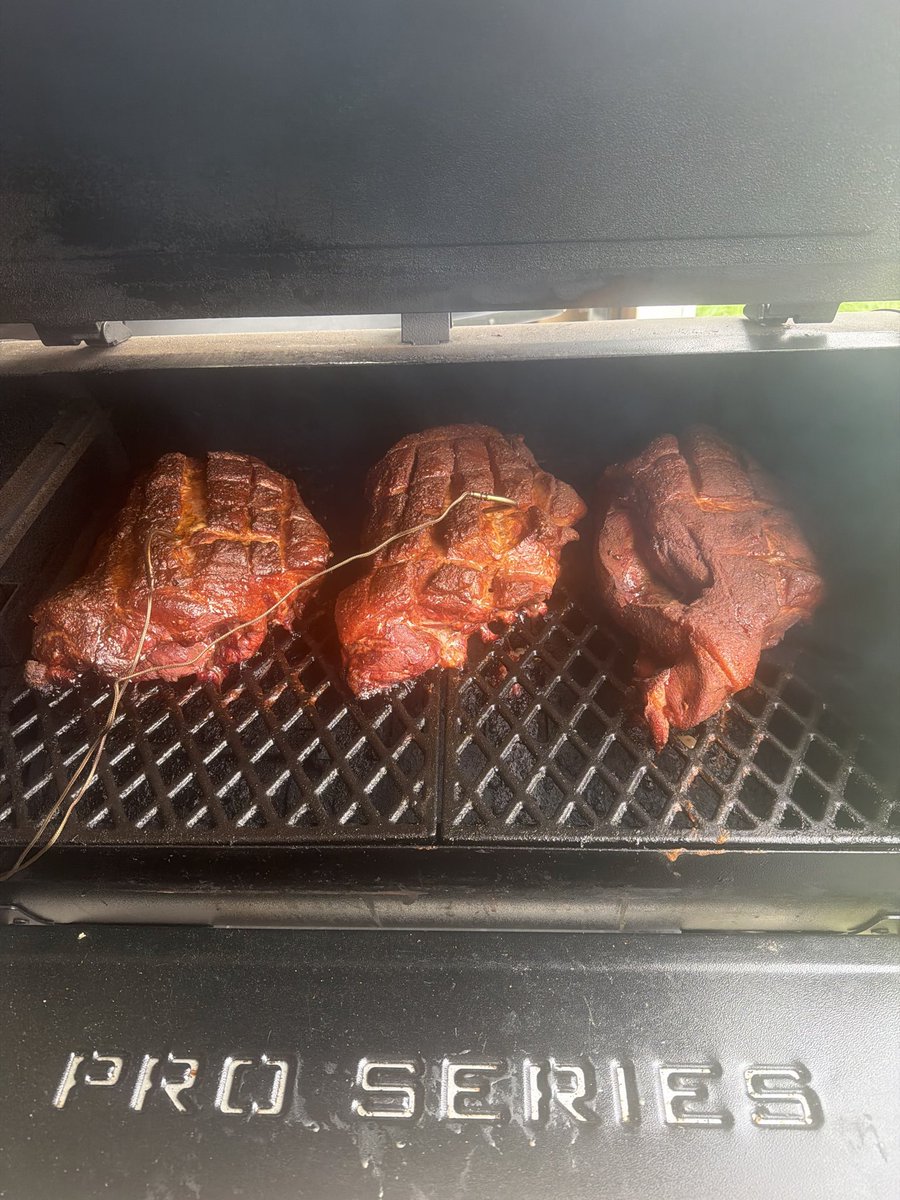 CoachCollicott's tweet photo. Always great to have the Hippos over for dinner coming off the Bye week! 🦛🦅 #WDE https://t.co/66tWxsqBJQ