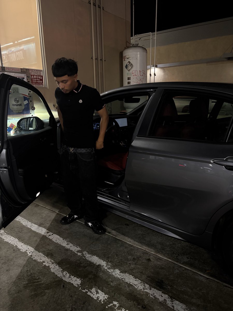 10kdxnero's tweet photo. who in la? #la #kickit https://t.co/7PCh9yQzuM
