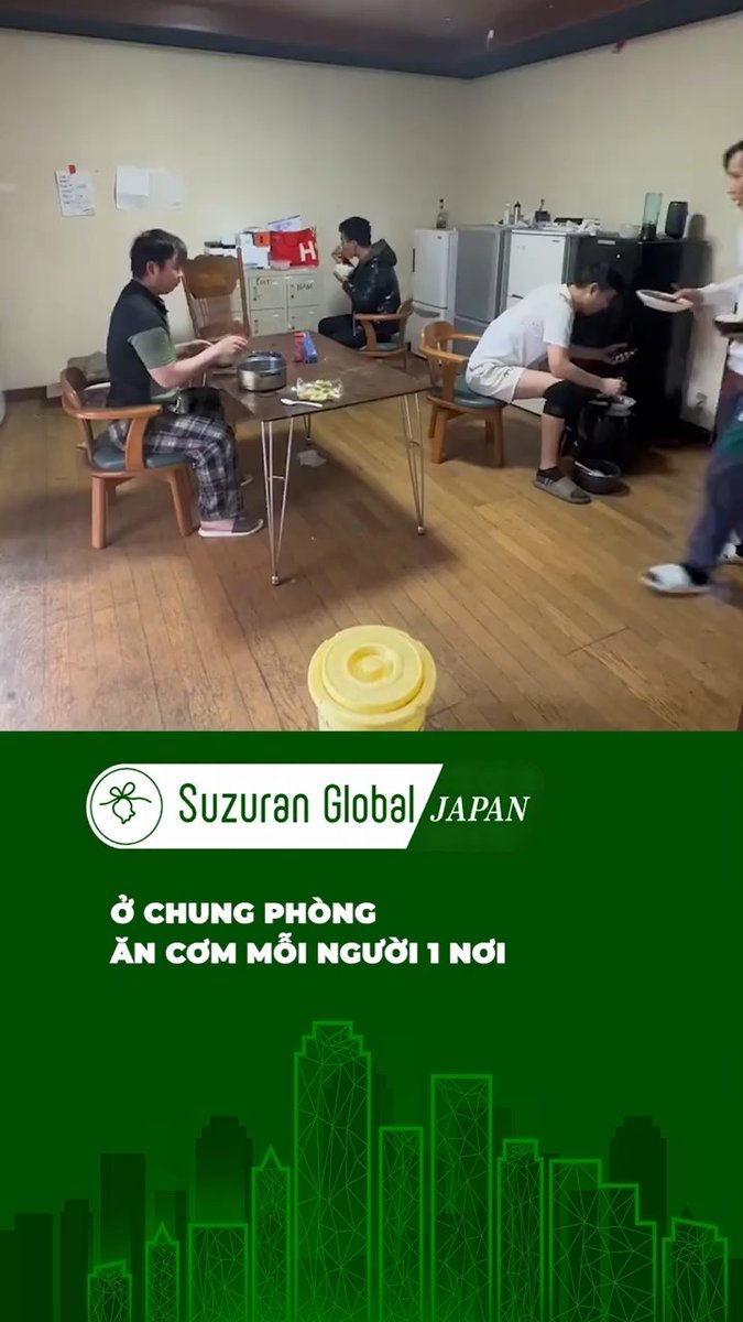 redzmacq's tweet photo. Ở chung một phòng, ăn cơm mỗi người một nồi. https://t.co/e7wKgMHJmS